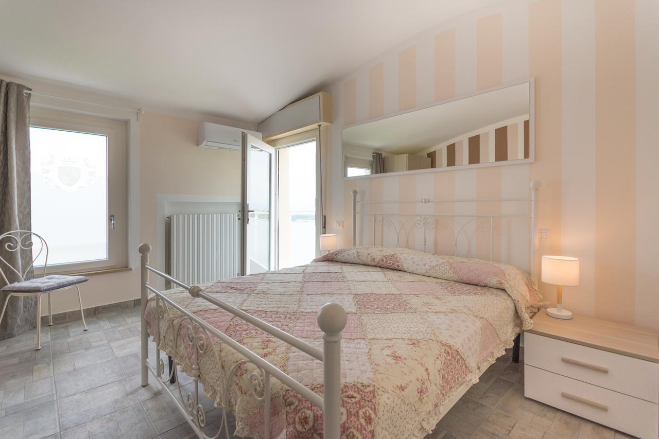 Relais Villa Belvedere & Spa Only Adults Pozzolengo Room photo